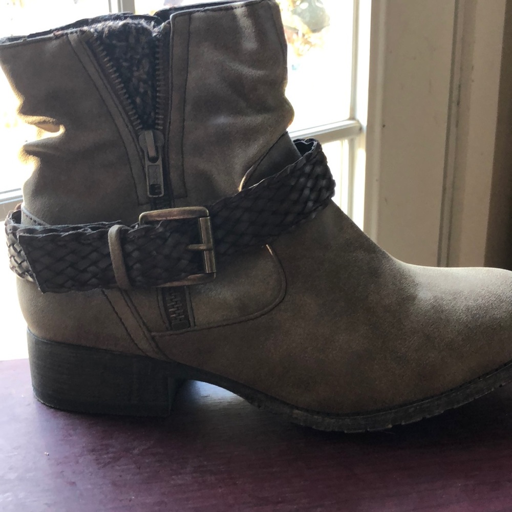 MUDD ankle boots